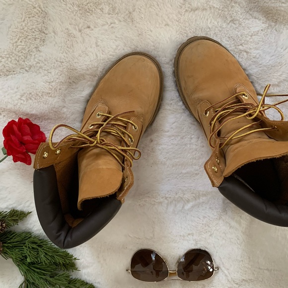 TIMBERLAND BOOTS. Mens 7 - Picture 2 of 8